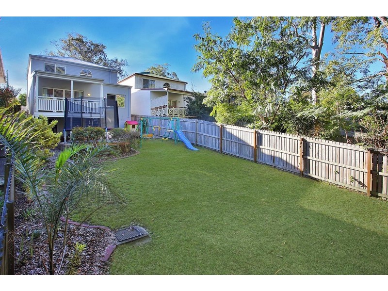 40 Henry Street, Chapel Hill QLD 4069