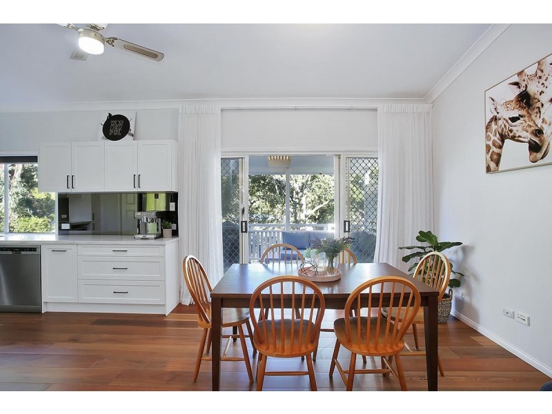 40 Henry Street, Chapel Hill QLD 4069