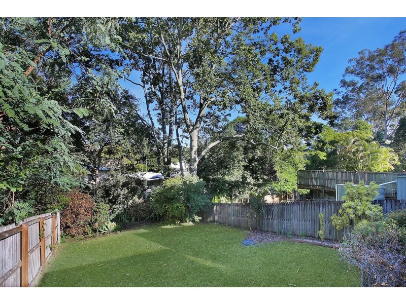40 Henry Street, Chapel Hill QLD 4069