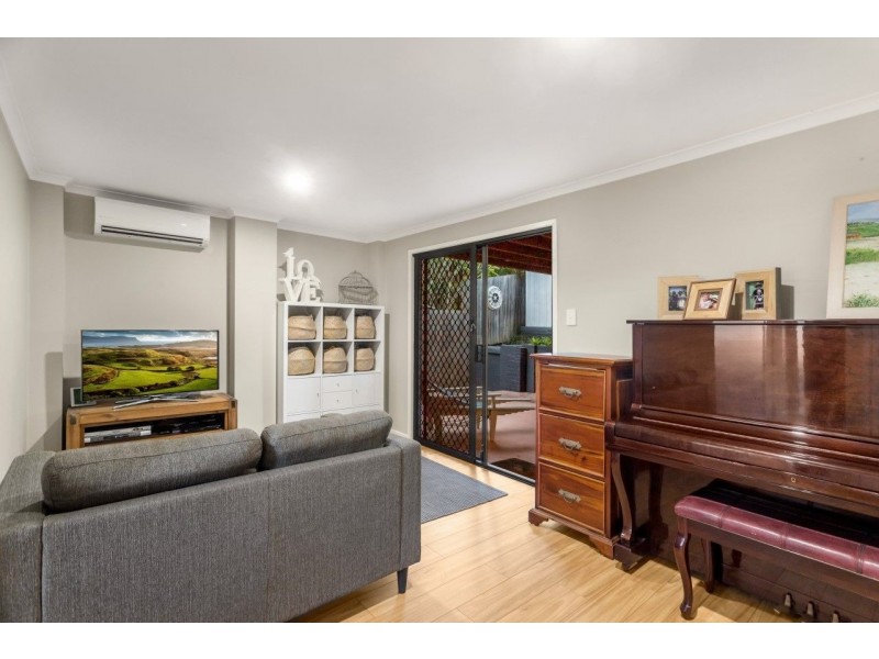 88 Hazelton Street, Riverhills QLD 4074