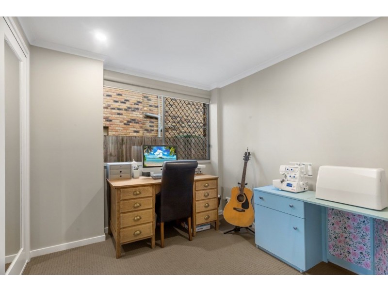 88 Hazelton Street, Riverhills QLD 4074