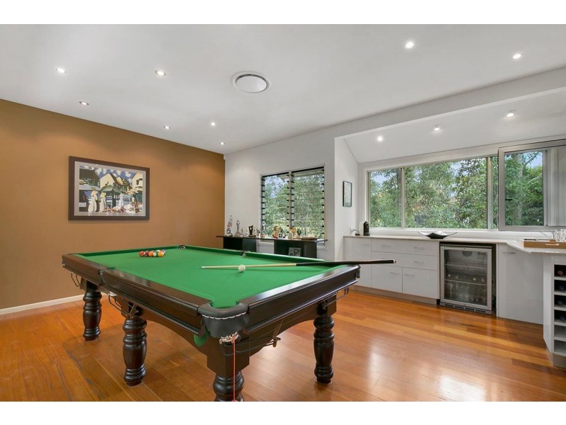 212 Chapel Hill Road, Chapel Hill QLD 4069