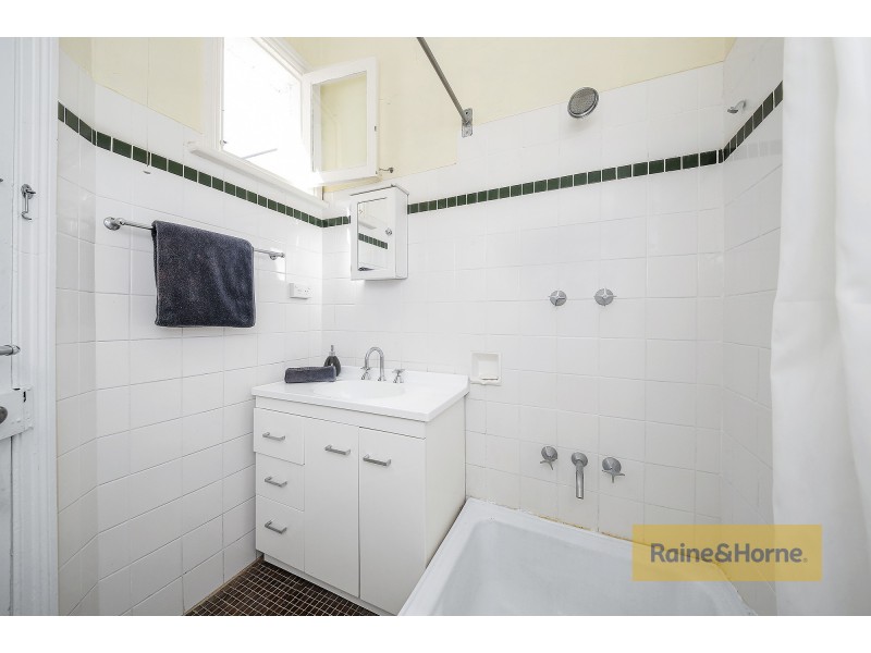 15 Bennett Street, Newtown NSW 2042