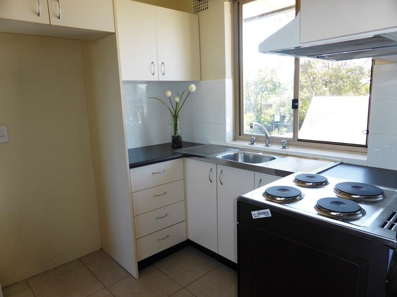 8/92 Moonbie Street, Summer Hill NSW 2130