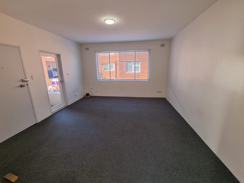 2/56 Grosvenor Crescent, Summer Hill NSW 2130