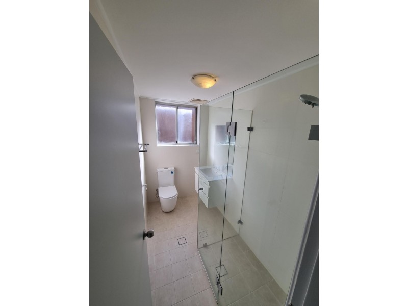 2/56 Grosvenor Crescent, Summer Hill NSW 2130