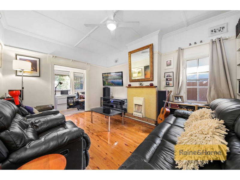 25 Seymour Parade, Belfield NSW 2191