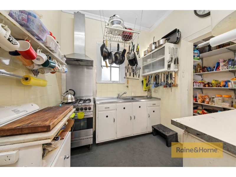 25 Seymour Parade, Belfield NSW 2191