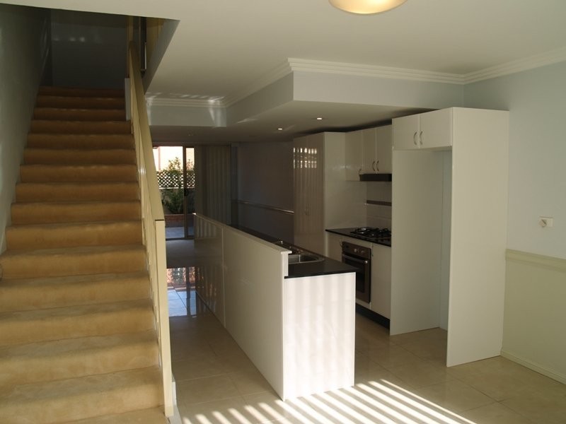 18/33-41 Hanks Street, Ashfield NSW 2131