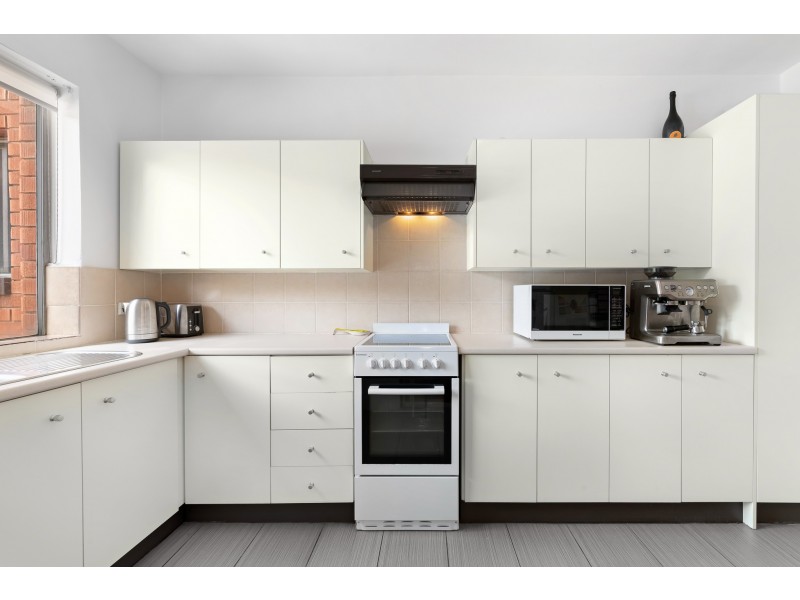 2/96 Victoria Street, Ashfield NSW 2131
