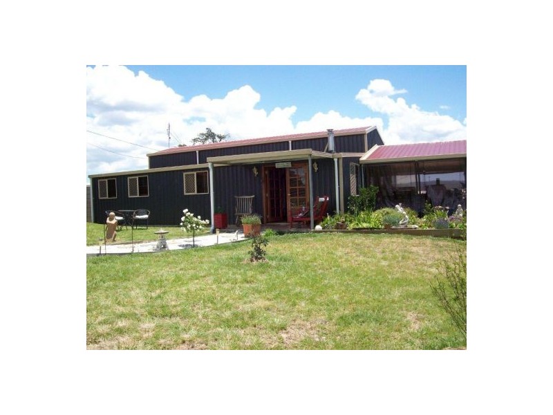 190 Bellevue Rd, Tenterfield NSW 2372