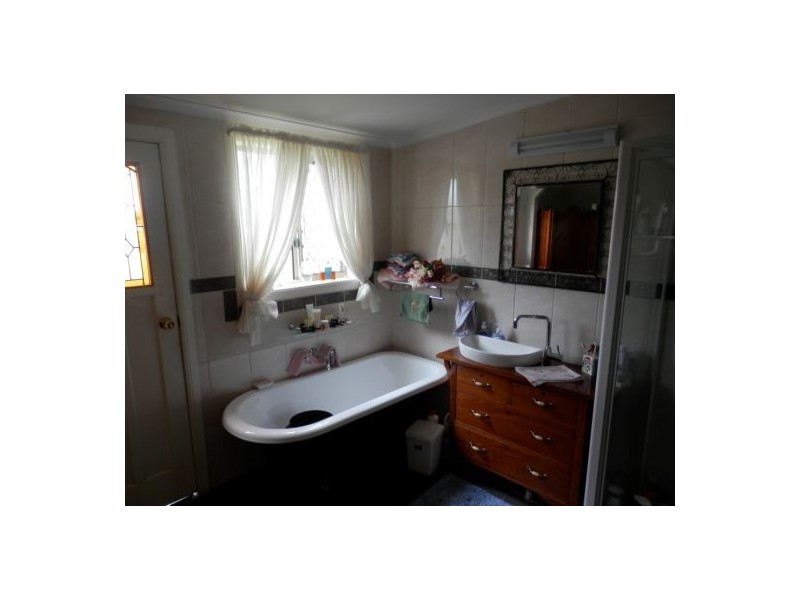 190 Bellevue Rd, Tenterfield NSW 2372