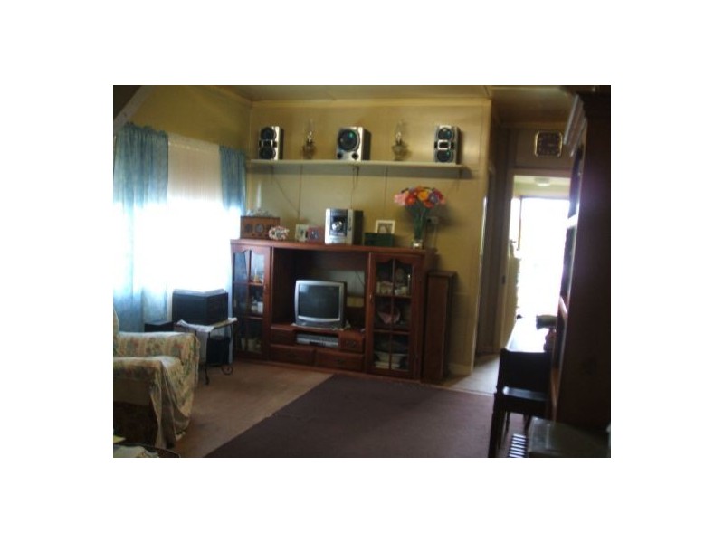 14 Railway Street, Tenterfield NSW 2372