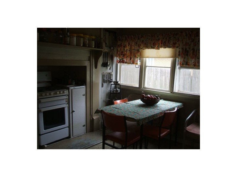 14 Railway Street, Tenterfield NSW 2372