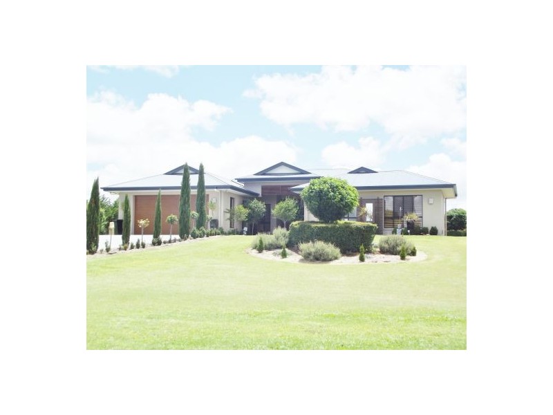 159 Bellevue Street, Tenterfield NSW 2372