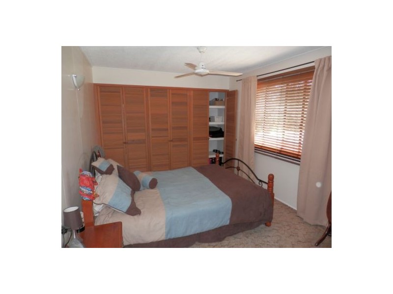 215 East Street, Tenterfield NSW 2372