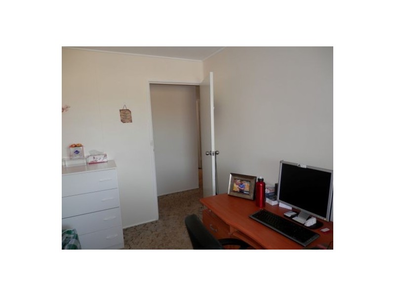 215 East Street, Tenterfield NSW 2372