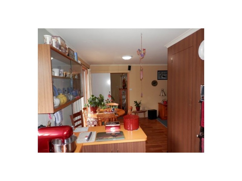 91 Logan St, Tenterfield NSW 2372