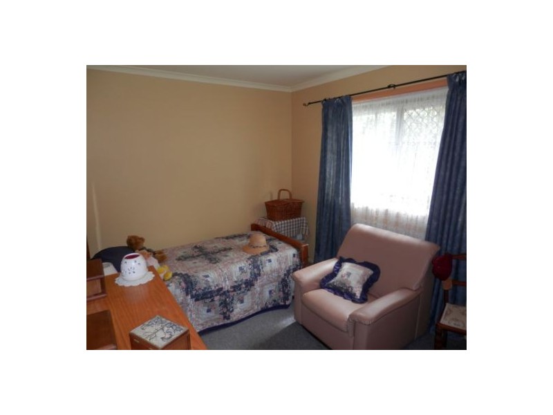 91 Logan St, Tenterfield NSW 2372