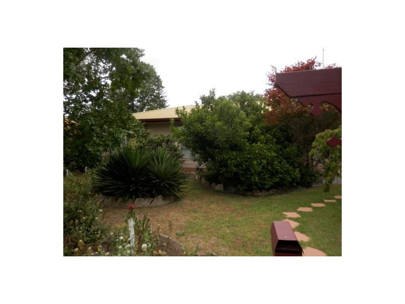 91 Logan St, Tenterfield NSW 2372