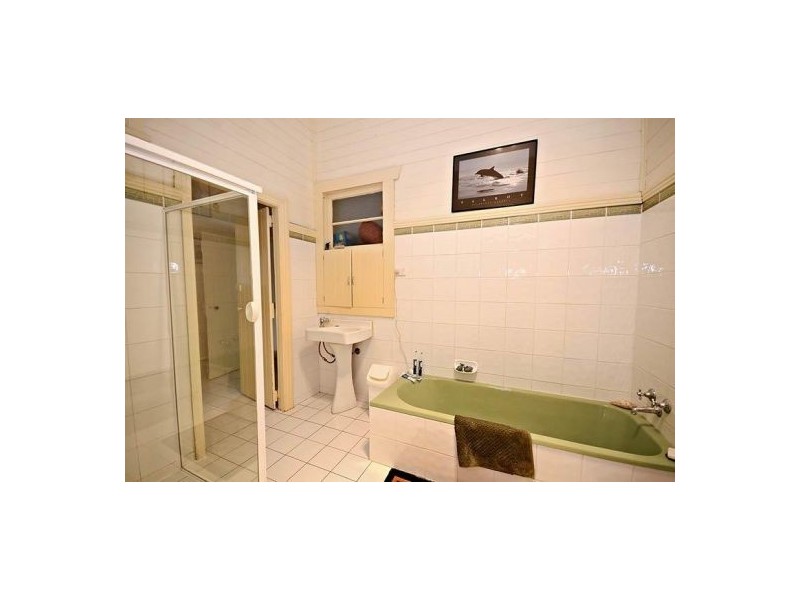 36 West, Casino NSW 2470