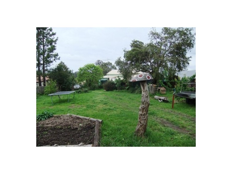 30 Macpherson Street, Woodenbong NSW 2476