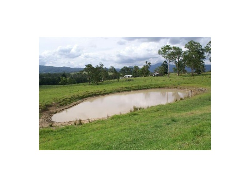 198 Lindsay Creek Road, Woodenbong NSW 2476