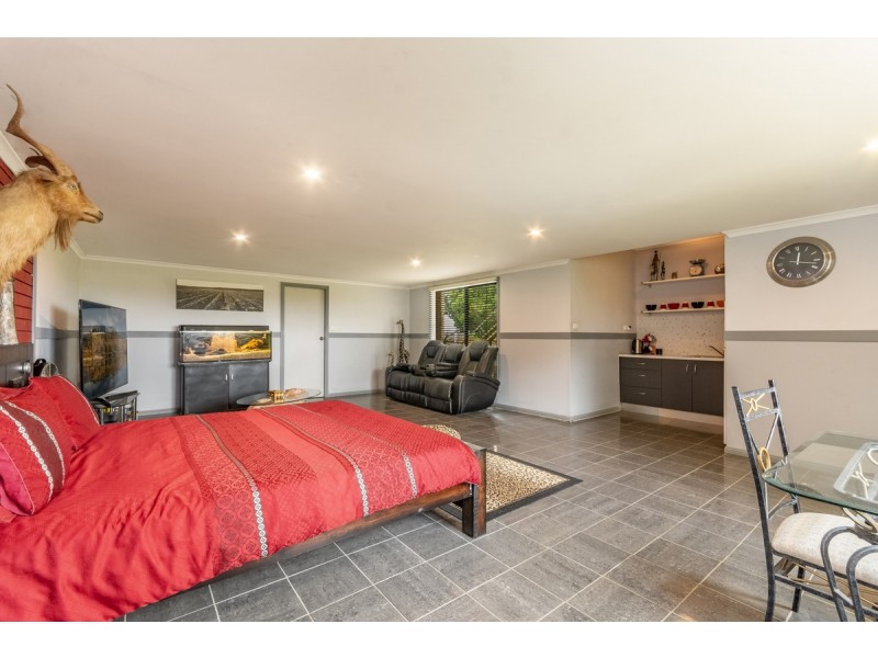 200 Swampy Creek Road, Swan Bay NSW 2471