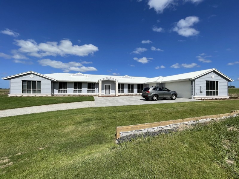 99 Casuarina Drive, Swan Bay NSW 2471