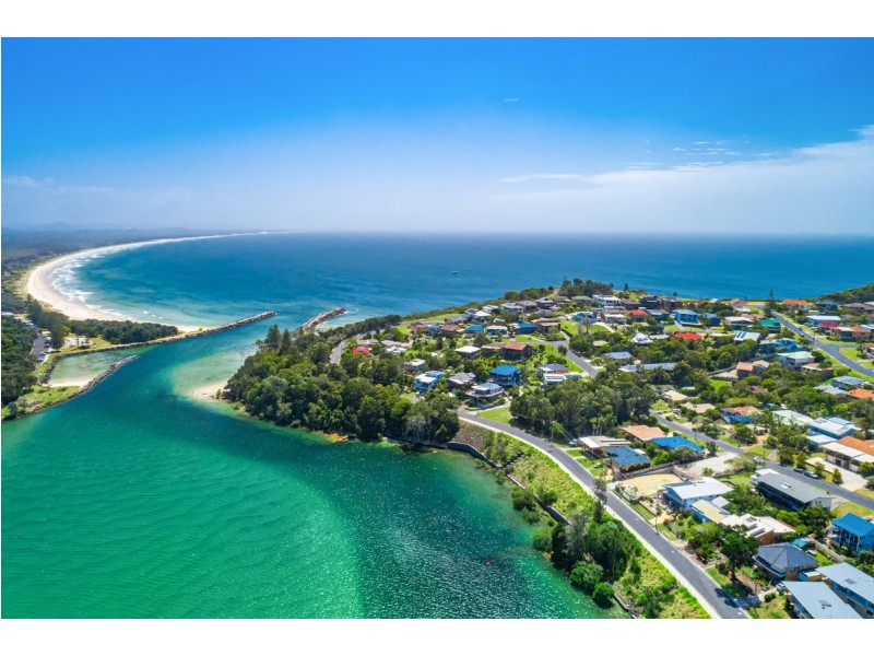35 Pacific Crescent, Evans Head NSW 2473