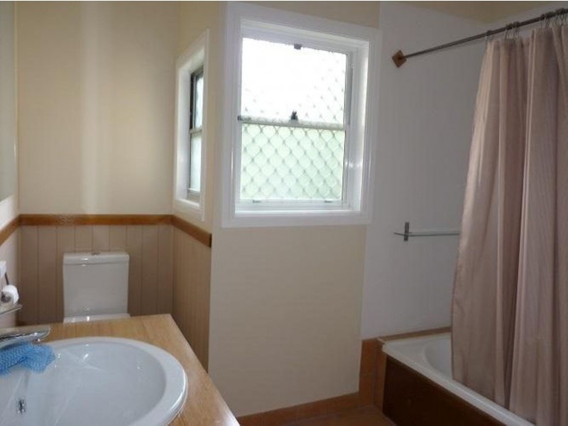 11 Oakeshott Street, Lismore Heights NSW 2480