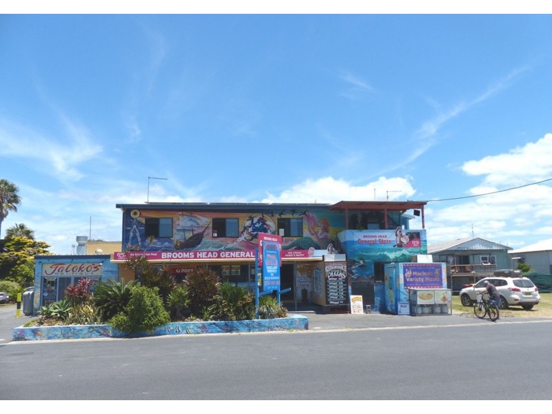 92 Ocean Road, Brooms Head NSW 2463