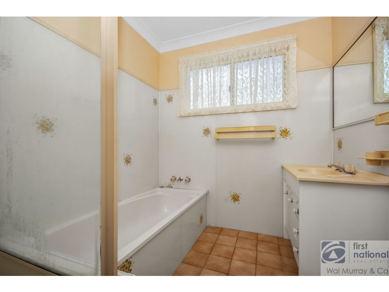 6 Darsham Avenue, Girards Hill NSW 2480