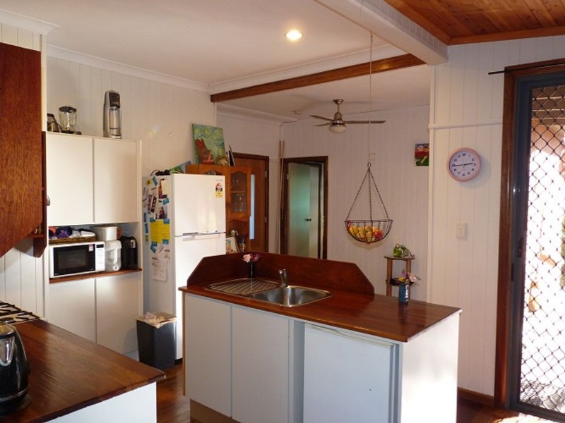 12 Robert Street, Lismore NSW 2480