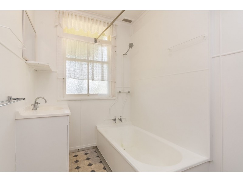 90 Dibbs Street, Lismore NSW 2480