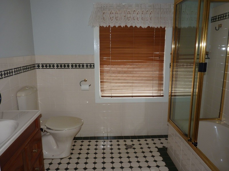 48 Avondale Avenue, East Lismore NSW 2480