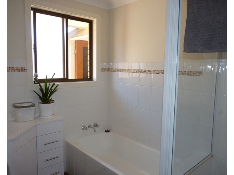 1/242 Lismore Road, Wollongbar NSW 2477
