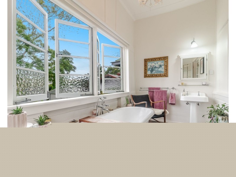10 Allen Street, Girards Hill NSW 2480