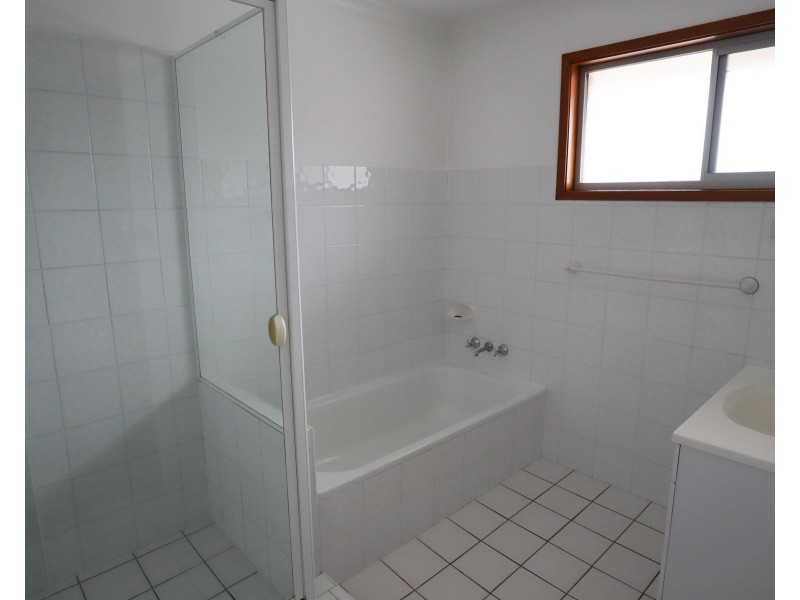 2 Robrown Drive, Lismore Heights NSW 2480
