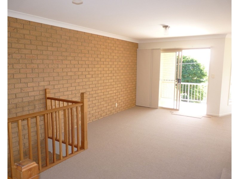 2/3 Belvedere Drive, East Lismore NSW 2480