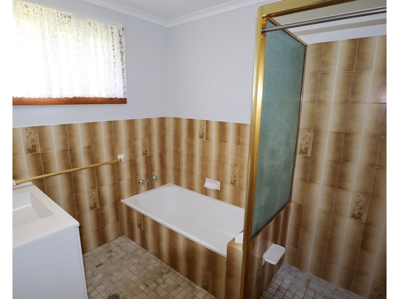 15 Maloney Avenue, South Lismore NSW 2480