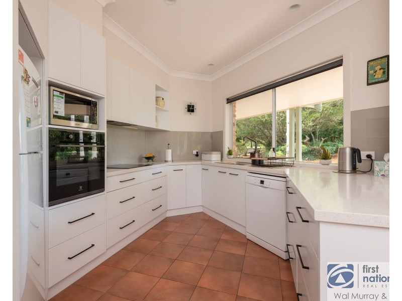 11 Dunromin Drive, Modanville NSW 2480
