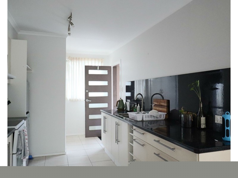 2/81 Cathcart Street, Girards Hill NSW 2480