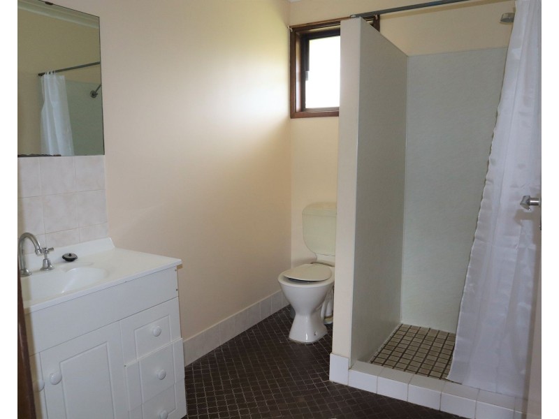 2/3 Gail Place, East Lismore NSW 2480
