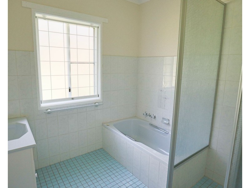 11 Sunny Valley Place, Modanville NSW 2480