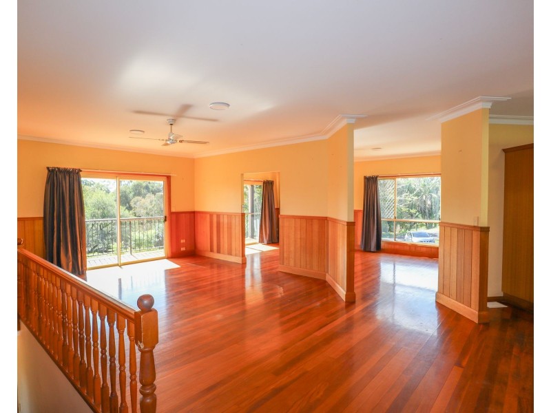 17 Highview Crescent, Modanville NSW 2480