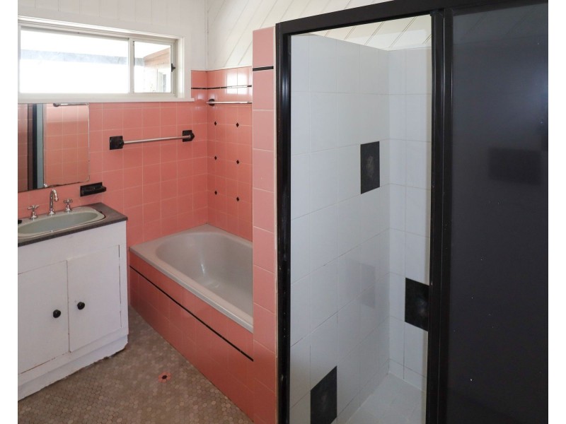 24 Bellevue Avenue, Lismore Heights NSW 2480