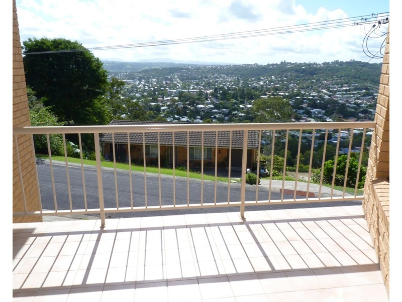 2/3 Belvedere Drive, East Lismore NSW 2480