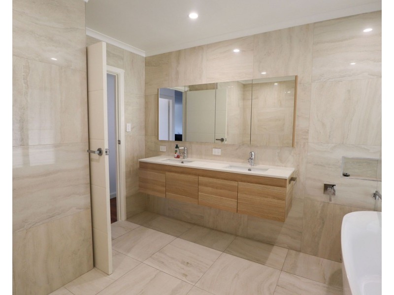 3 Greenwood Crescent, Lismore NSW 2480