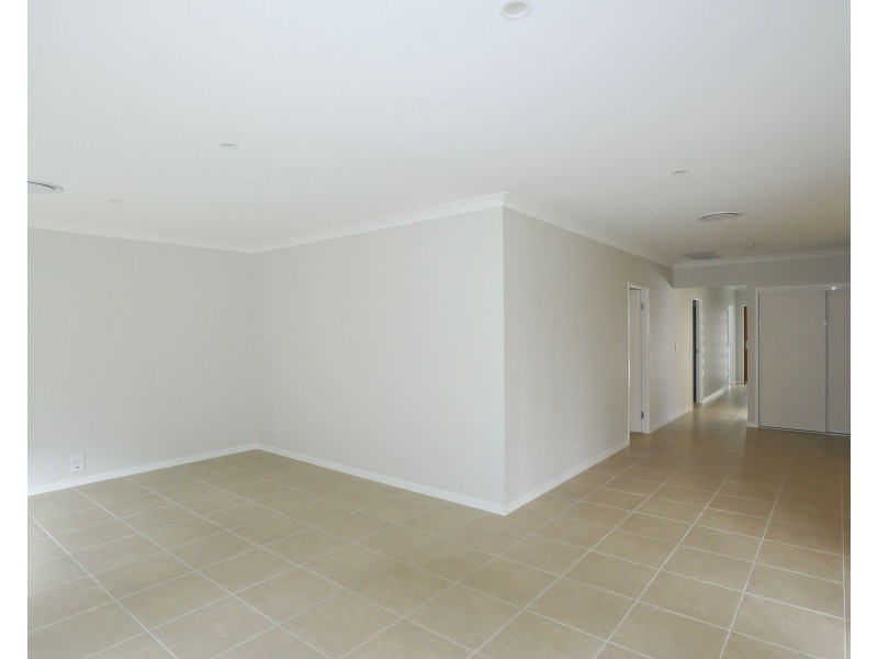 2/28 Dundee Avenue, Wollongbar NSW 2477